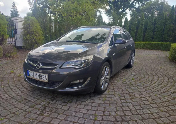 opel Opel Astra cena 24900 przebieg: 195890, rok produkcji 2012 z Poznań